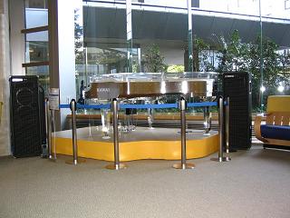 昭和大学横浜市北部病院のロビーにおかれているピアノ